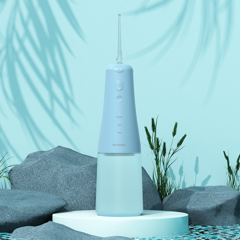 Irrigador oral inalámbrico IPX7 del hilo dental del agua del chorro de agua eléctrico del tanque grande de 300ml